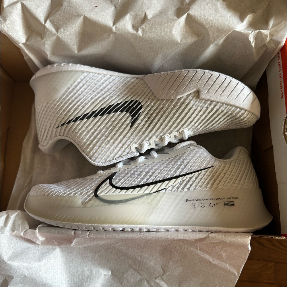 Nike Zoom Vapor 11 Tennis Sneakers NEW IN BOX